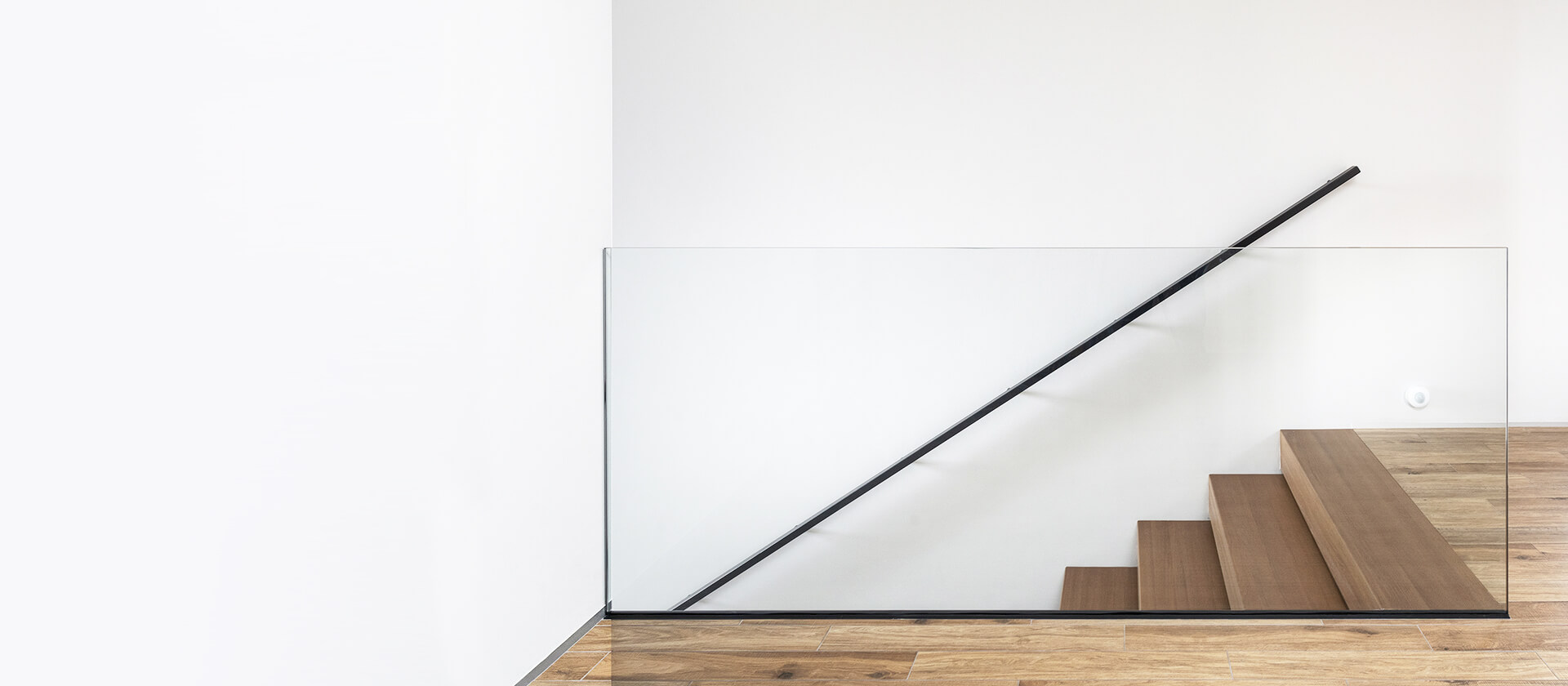 <b>Central Aluminium</b><br> & Glass  Construction