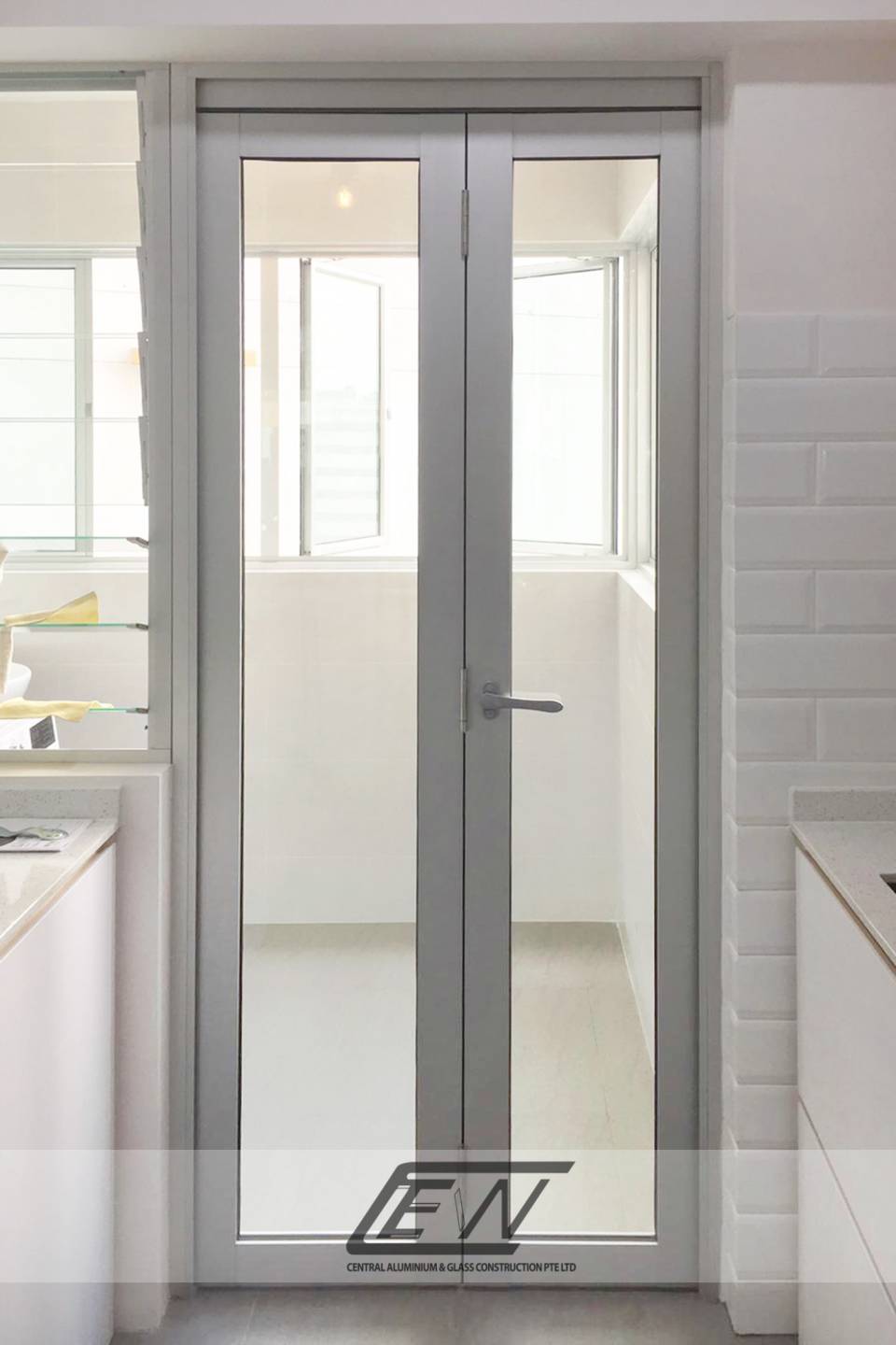 Aluminium Frame Bi-Fold (Top Track）